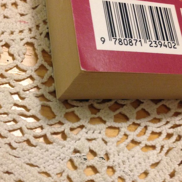 3 for $10 book sale! Vintage Historical Fiction - A Daughter of Zion - Picture 4 of 8